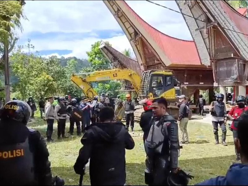 Sempat Ricuh, PN Makale Tuntaskan Eksekusi Tanah Tongkonan di Tana Toraja