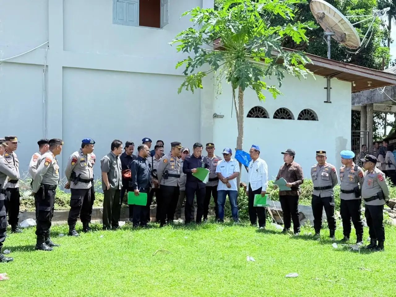 Akhir Penantian 10 Tahun, PN Painan Eksekusi Tembok & Ruko di Nagari Kambang Barat