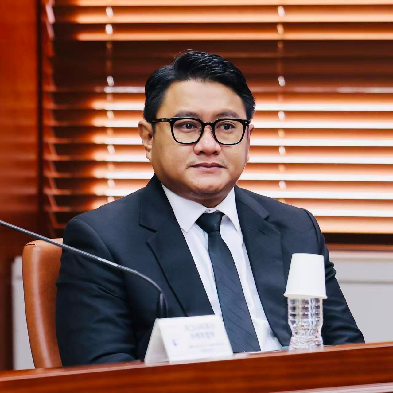 Celah Bukan Lagi di Norma, Melainkan di Nalar (Anestesi Moral Gratifikasi Hakim)