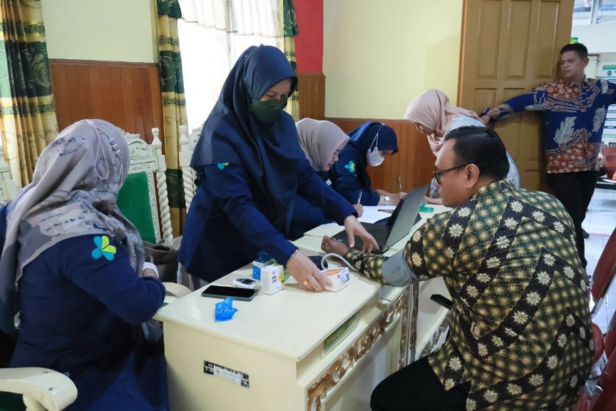IKAHI Muaro Sumbar Gelar Cek Kesehatan Gratis, Peduli Kesehatan Aparatur