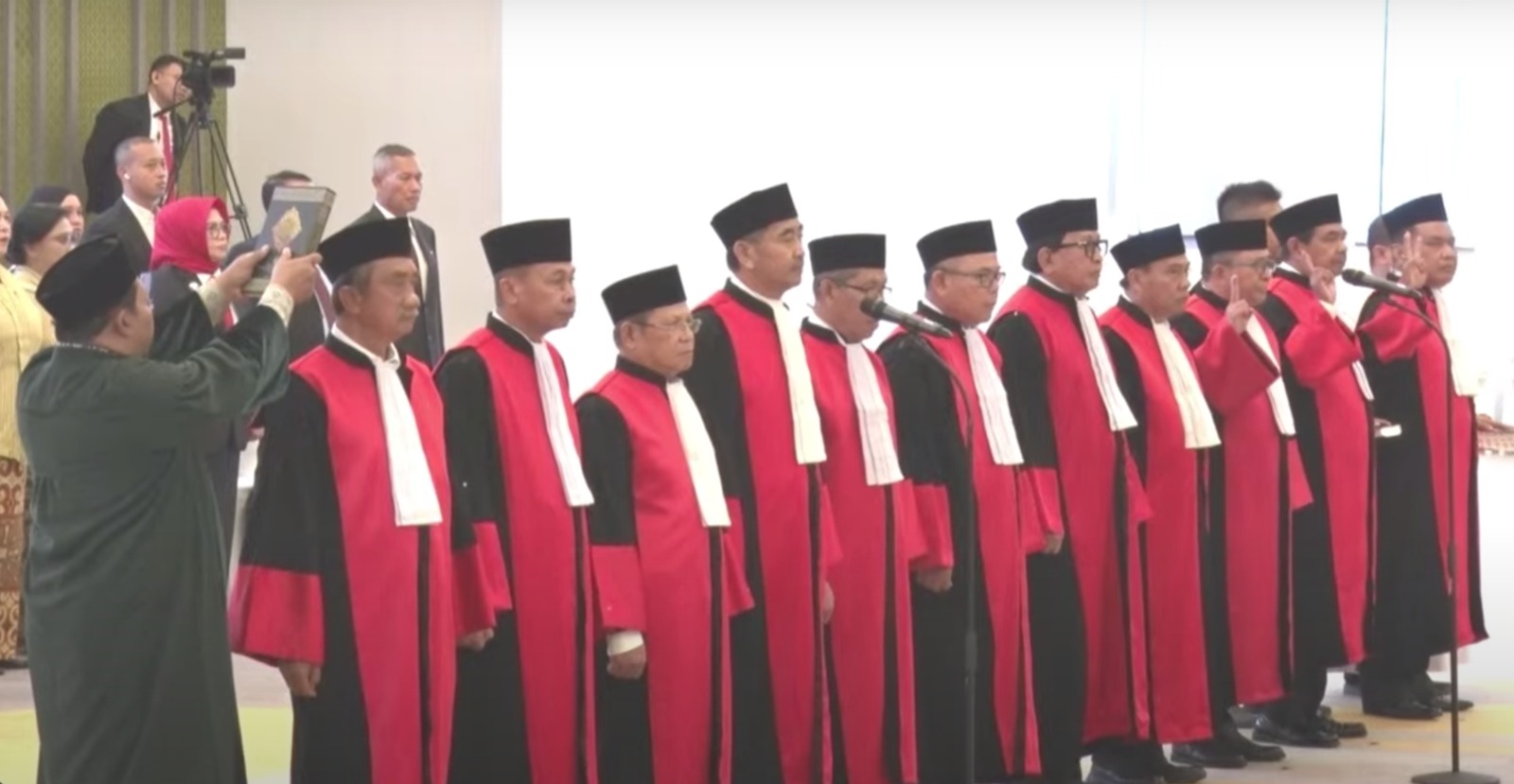 Ketua MA Lantik 11 Ketua Pengadilan Tinggi, Termasuk Eks Ketua KPK