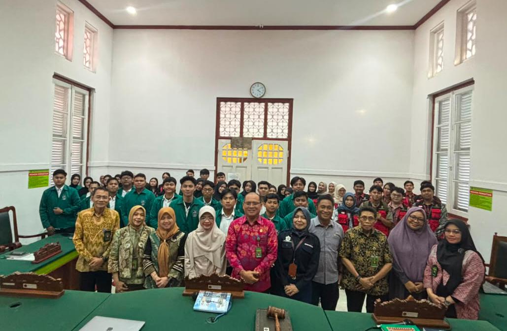 Ketua PN Makassar Sambut Mahasiswa KKN, Beri Edukasi Budaya Antigratifikasi