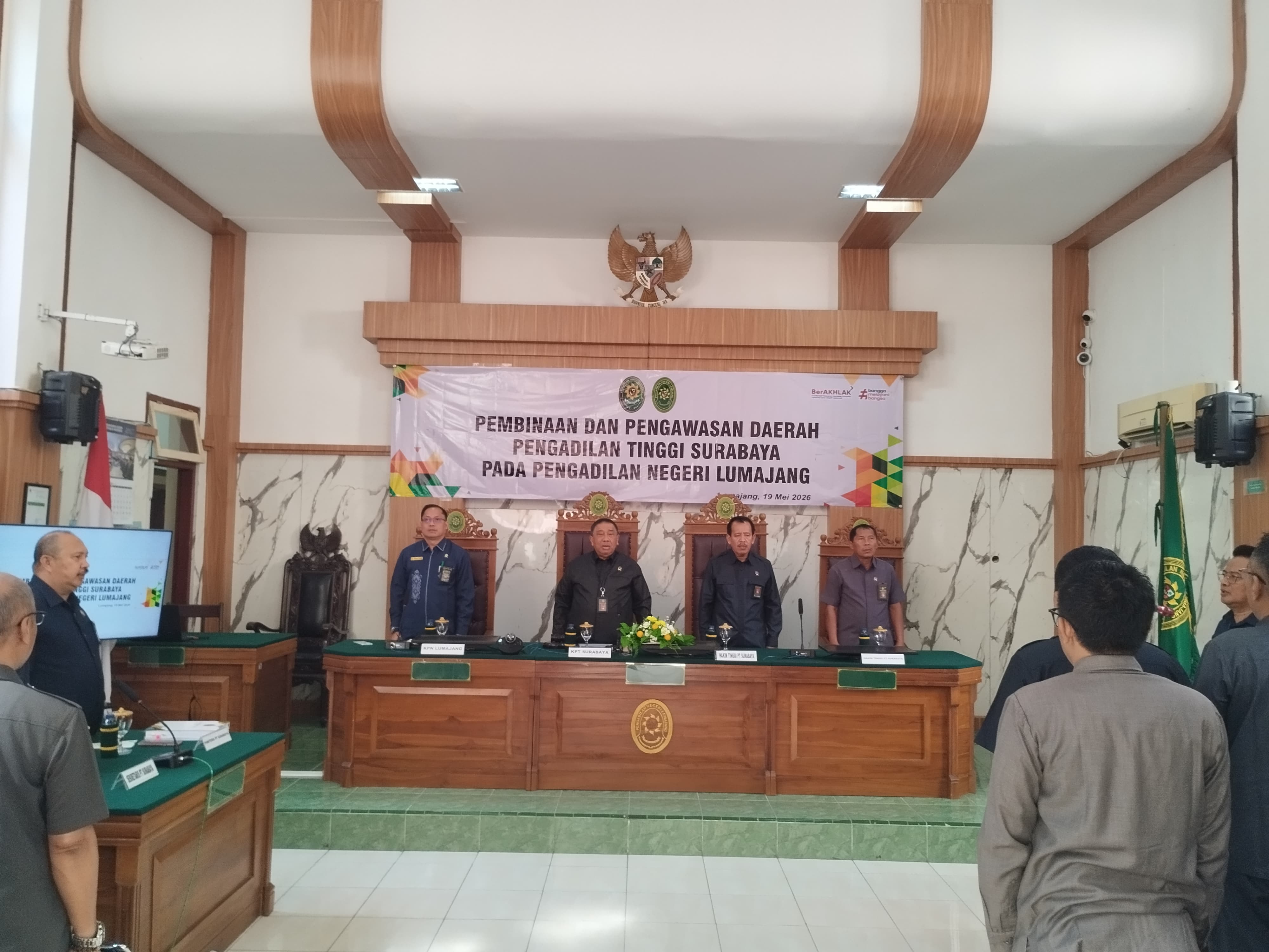 Ketua PT Surabaya: Hakim-Pegawai Pengadilan Harus Hati-hati Bermedsos!