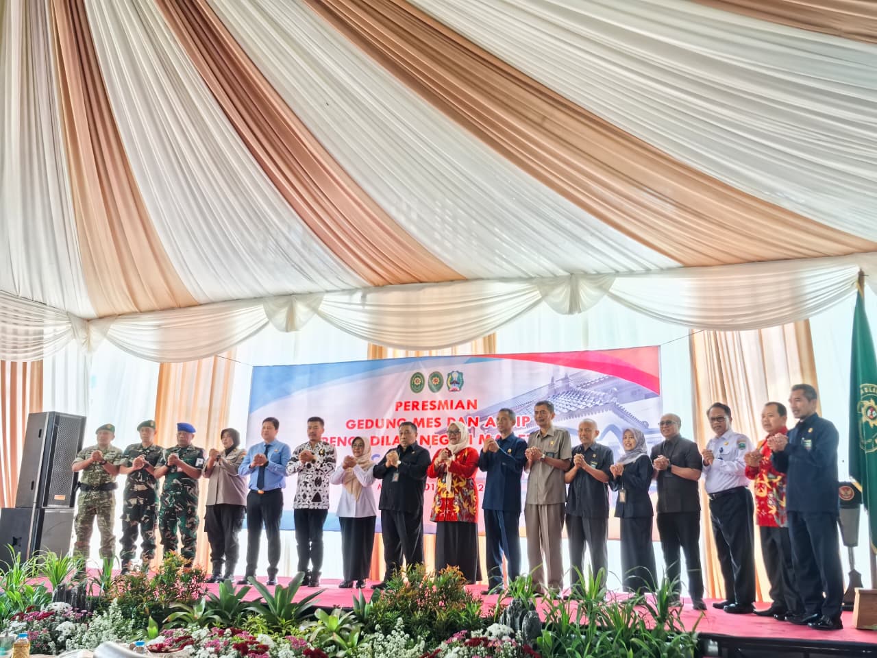 Ketua PT Surabaya Resmikan Gedung Mess & Arsip 