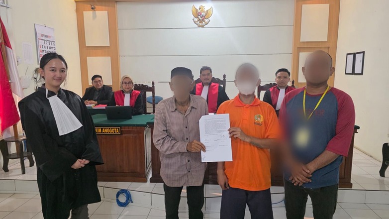 Mabuk Lalu Gigit Kepala Ayah Kandung, Terdakwa Tempuh MKR di PN Banjarbaru