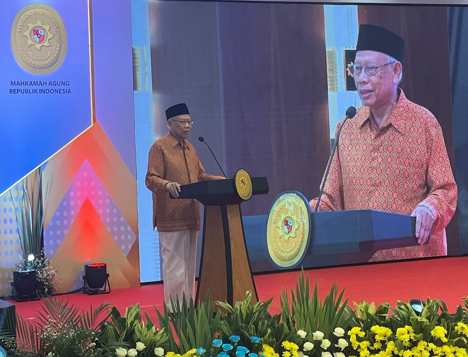 Melalui Buku, Prof Bagir Manan Tuliskan Peradilan Luhur Dimulai dari Hakim Berintegritas
