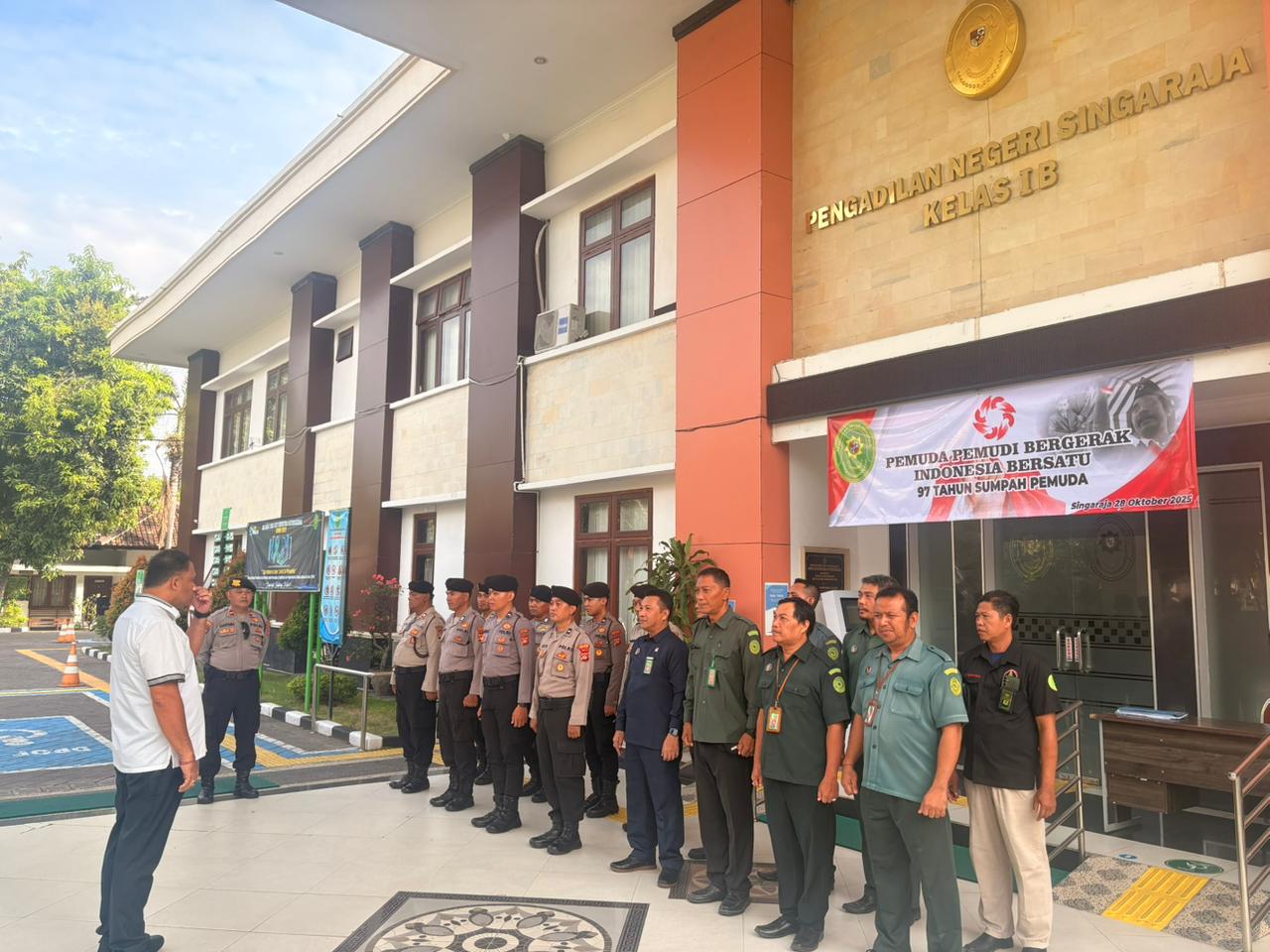 Meski Sempat Ricuh, Eksekusi Pengosongan oleh PN Singaraja Bali Berakhir Tuntas