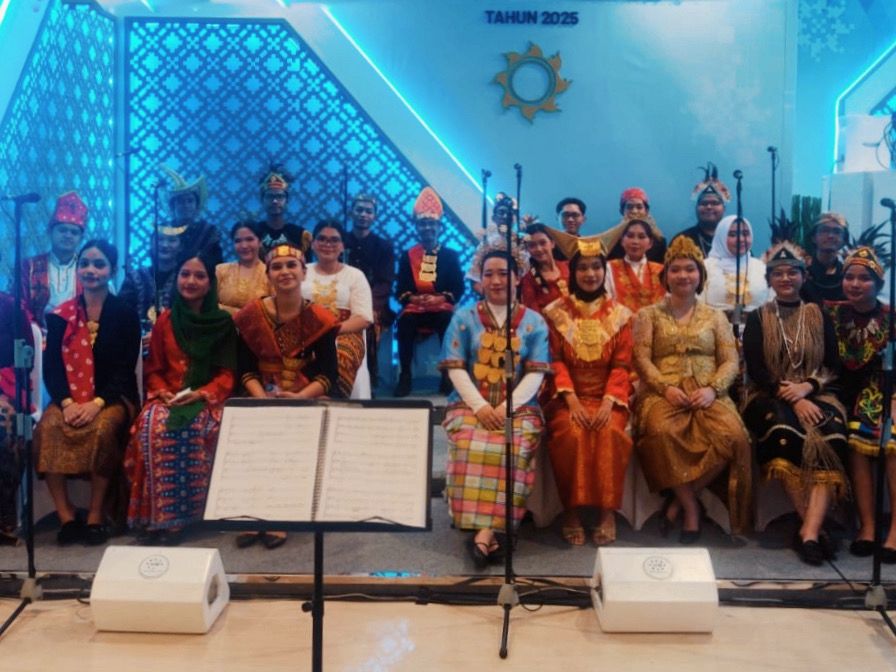 Paduan Suara PARAGITA dari Mahasiswa UI Meriahkan Opening Laptah MA
