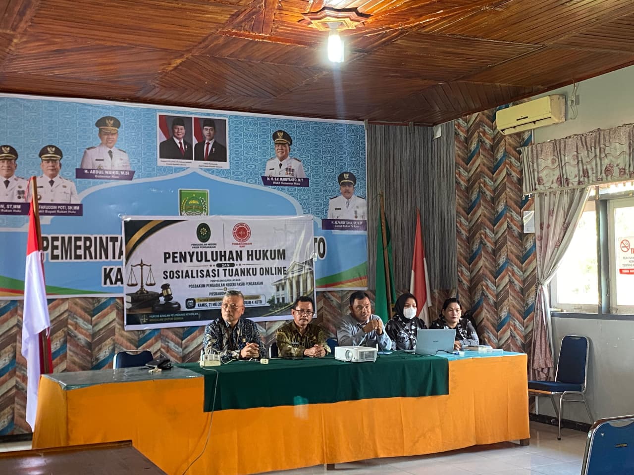 Pastikan Keadilan Hingga Pelosok, PN Pasir Pengaraian Riau Sosialisasikan Aplikasi 