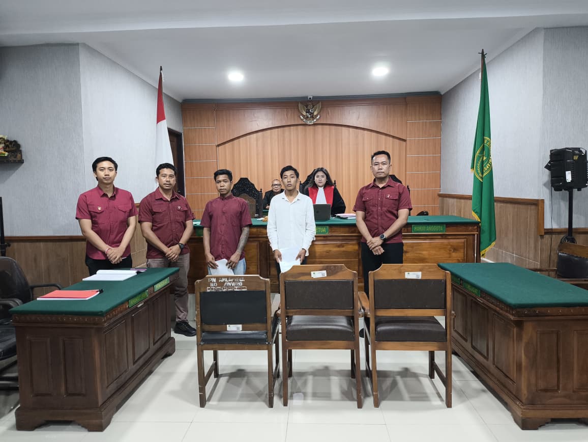 Pencuri Ayam Aduan Dapat Maaf, PN Amlapura Jatuhkan Pidana Bersyarat