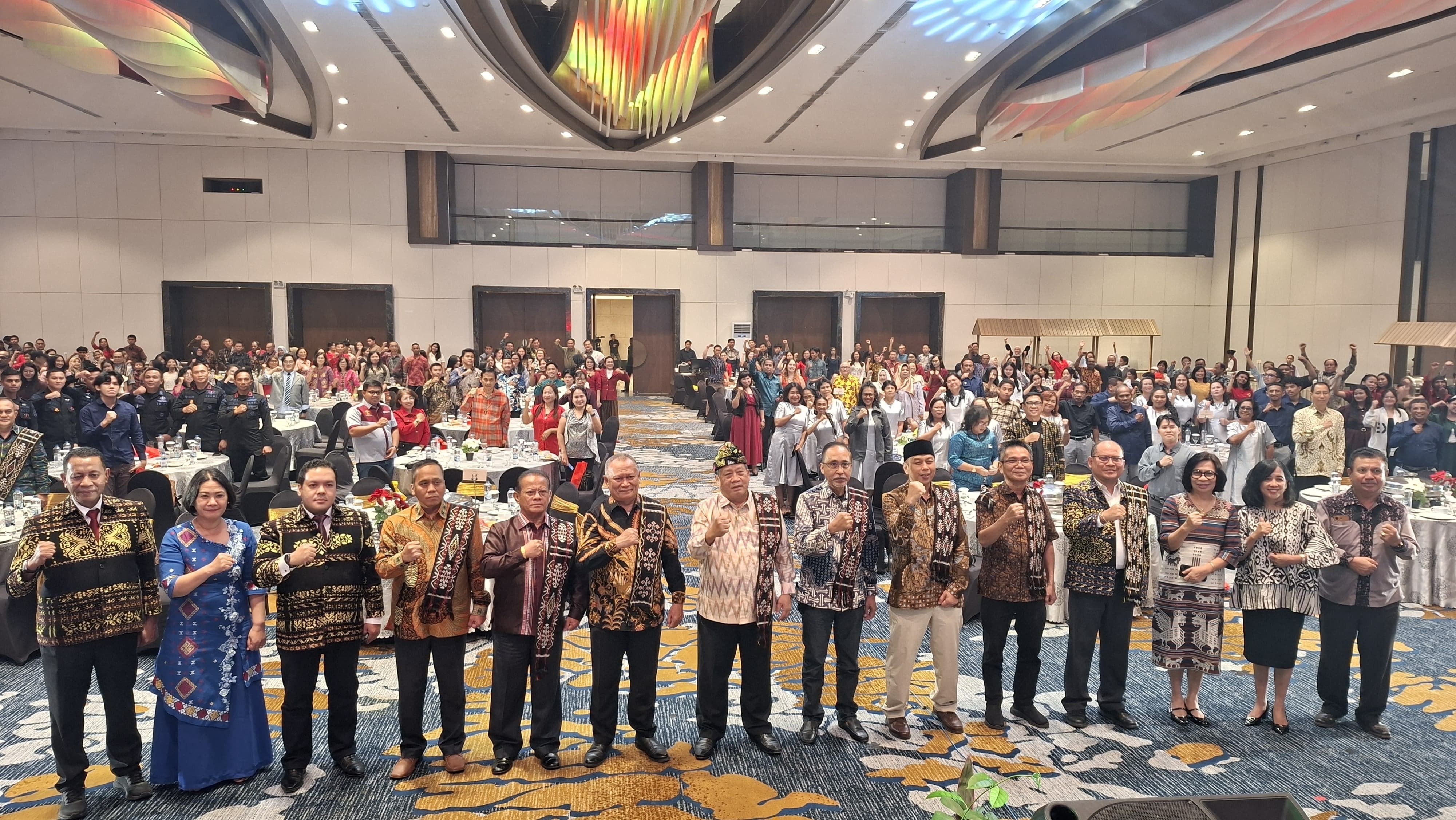 Perayaan Natal KRISMA Cabang Makassar Berlangsung Khidmat dan Penuh Kebersamaan