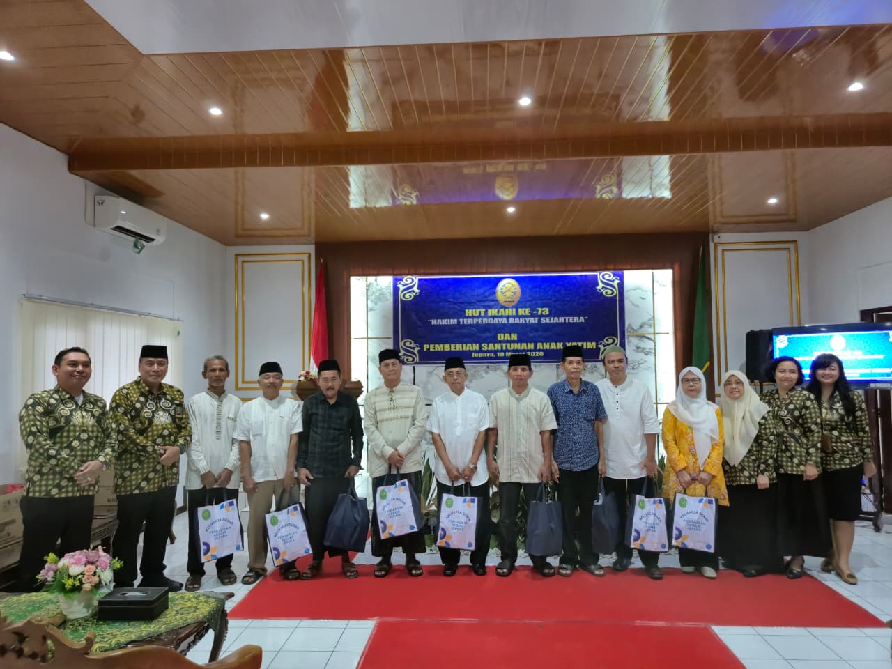 Peringati HUT IKAHI, PN Jepara Gelar Santunan & Buka Puasa Bersama