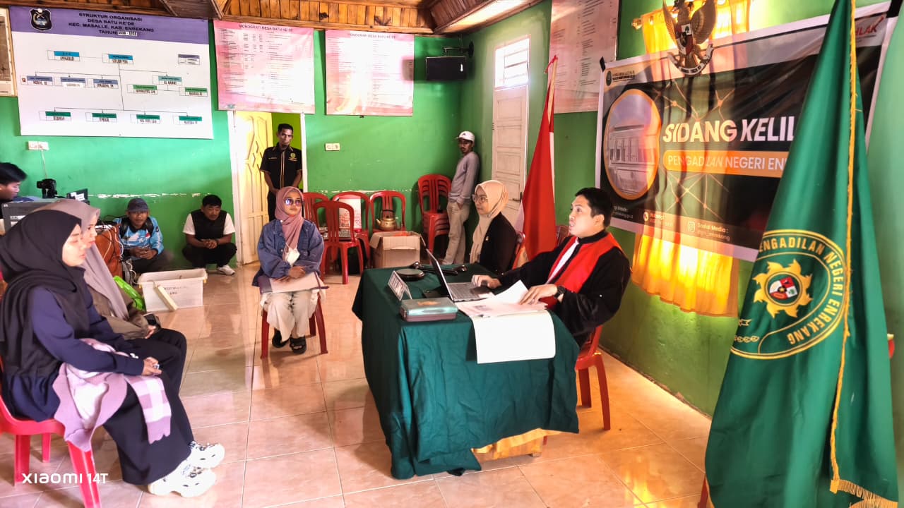 Perluas Akses Hukum, PN Enrekang Sulsel Gelar Sidang Keliling di Desa Batu Kede