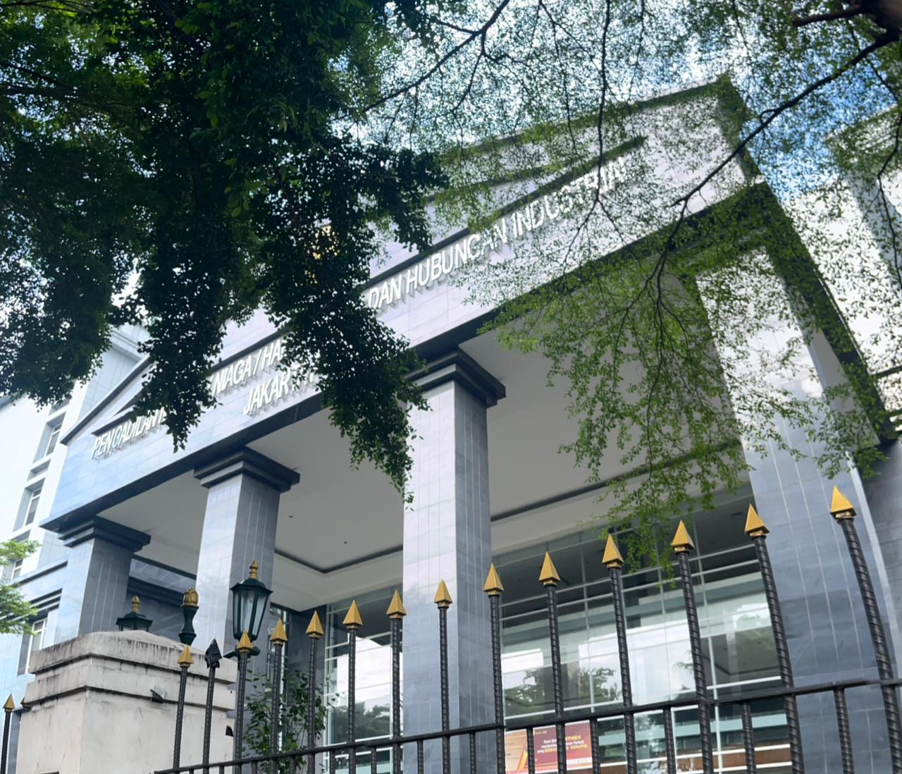 PN Jakpus Hukum Indobuildco USD 45,3 Juta Soal HGB Hotel Sultan Senayan