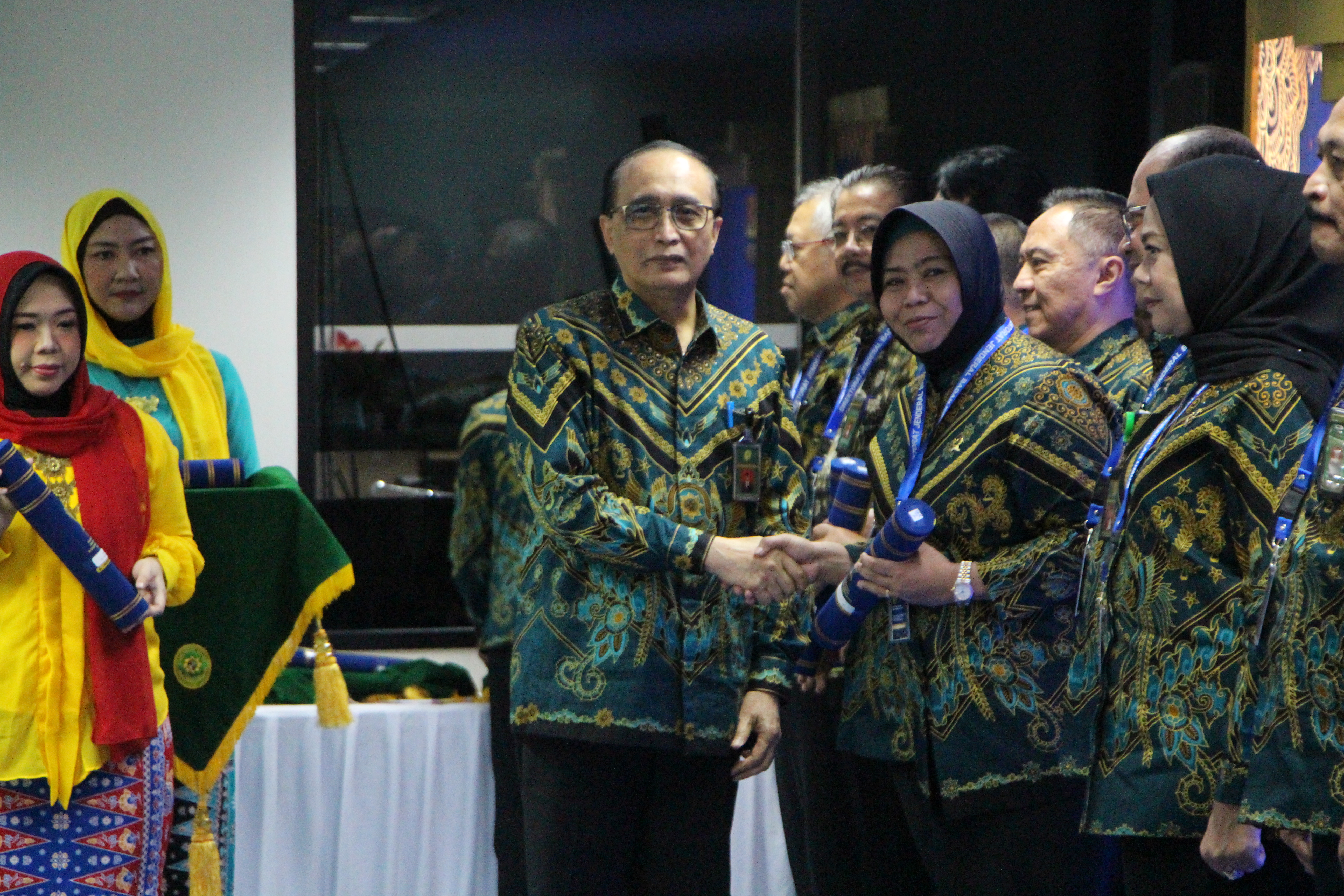 PN Jakpus Sabet Juara I Pelayanan Terpadu hingga Keterbukaan Informasi Publik 