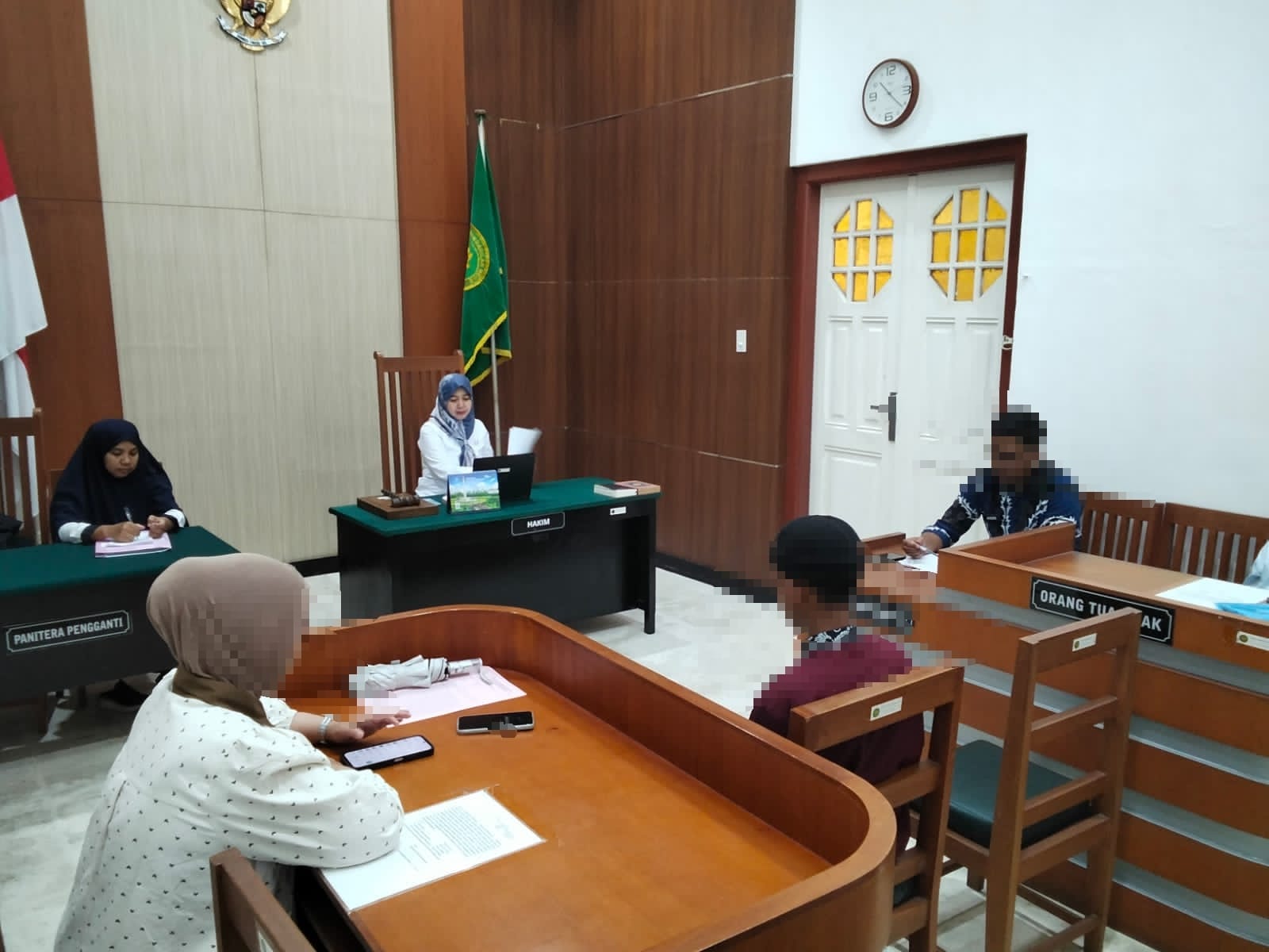 PN Makassar untuk Pertama Kalinya Terapkan Pemaafan Hakim bagi Anak