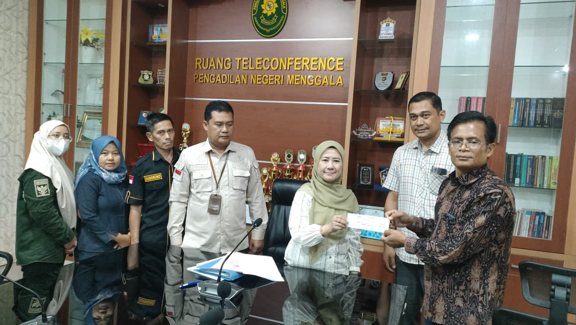 PN Menggala Serahkan Hasil Bersih Lelang Rp267 Juta kepada Pemohon Eksekusi