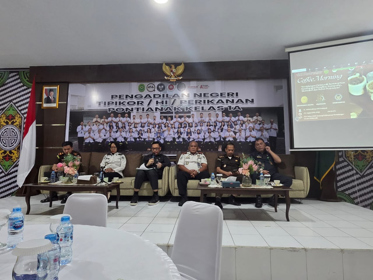 PN Pontianak Satukan 3 Institusi Bahas Sidang Elektronik lewat Coffee Morning