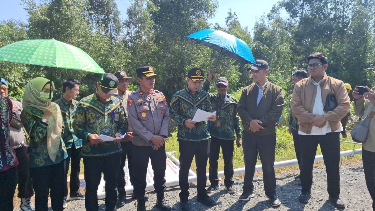 PN Rantau Laksanakan Eksekusi Riil Tiga Bidang Tanah