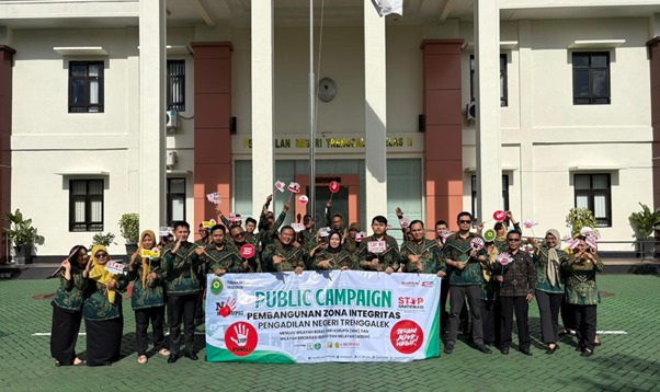 PN Trenggalek Gelar Public Campaign dan Berbagi Takjil di Bulan Ramadhan