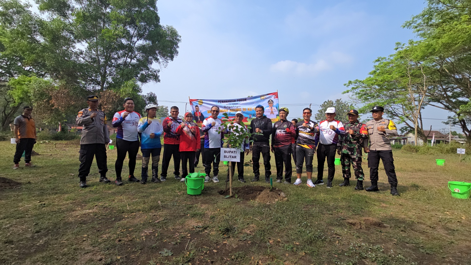 Semarak HUT ke-80 MA, PN Blitar Bareng Forkopimda Tanam Pohon Bersama
