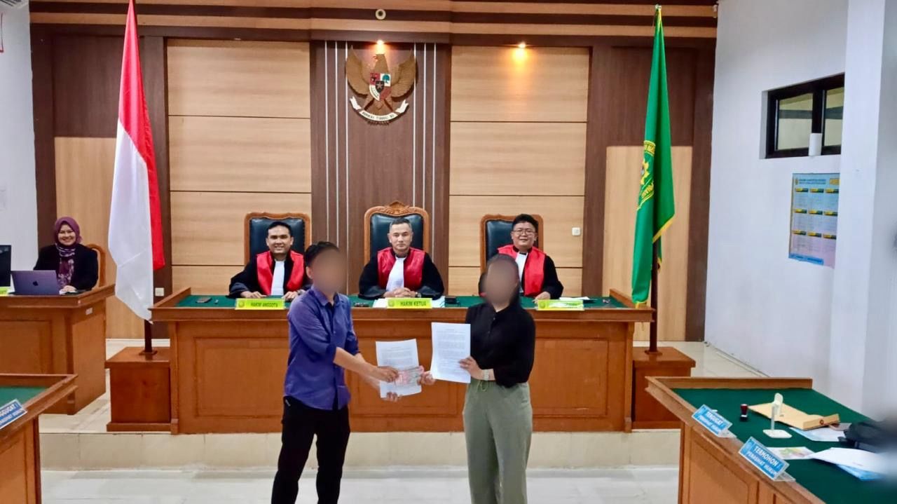 Sepakat Berdamai, Hakim Perkara PHI pada PN Pangkalpinang Bacakan Akta Perdamaian