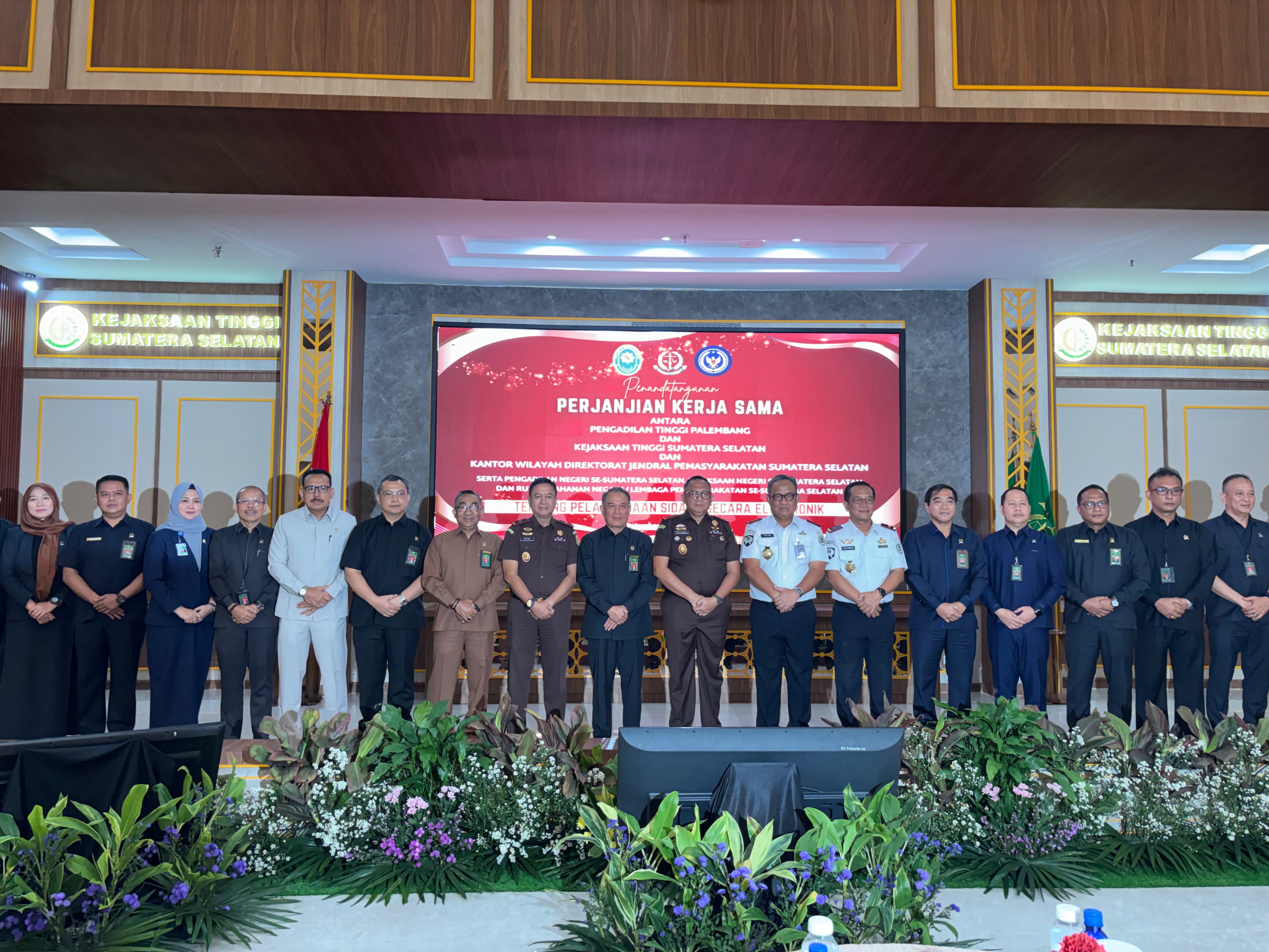 Siap Sidang Elektronik, PT Palembang Teken MoU dengan Kejati & Kanwil Ditjenpas