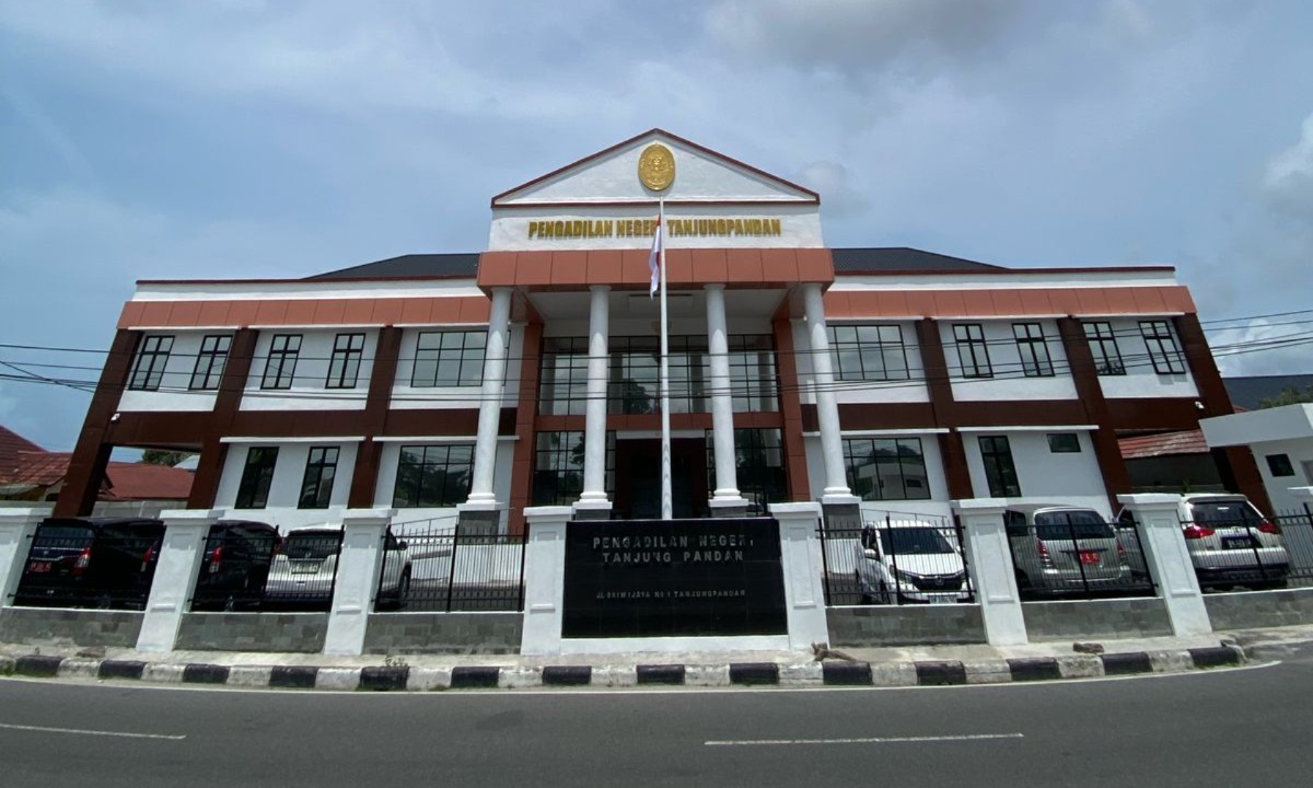 Terbukti Angkut Pasir Timah Ilegal di Bangka Belitung, Fariz Dipenjara 2,5 Tahun