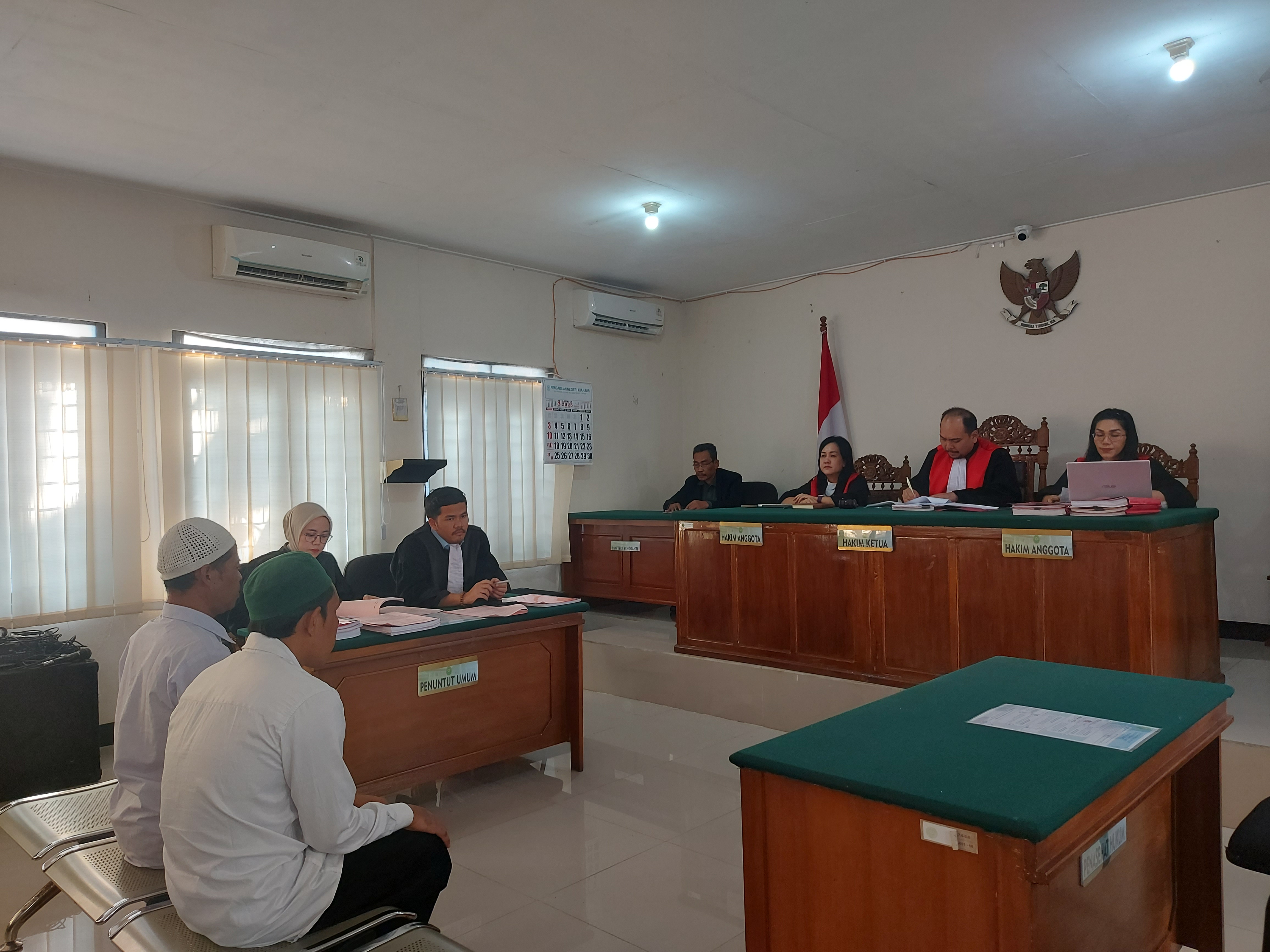 Tok! PN Cianjur Hukum Para Terdakwa Pelaku Kekerasan Terhadap Seorang Nenek