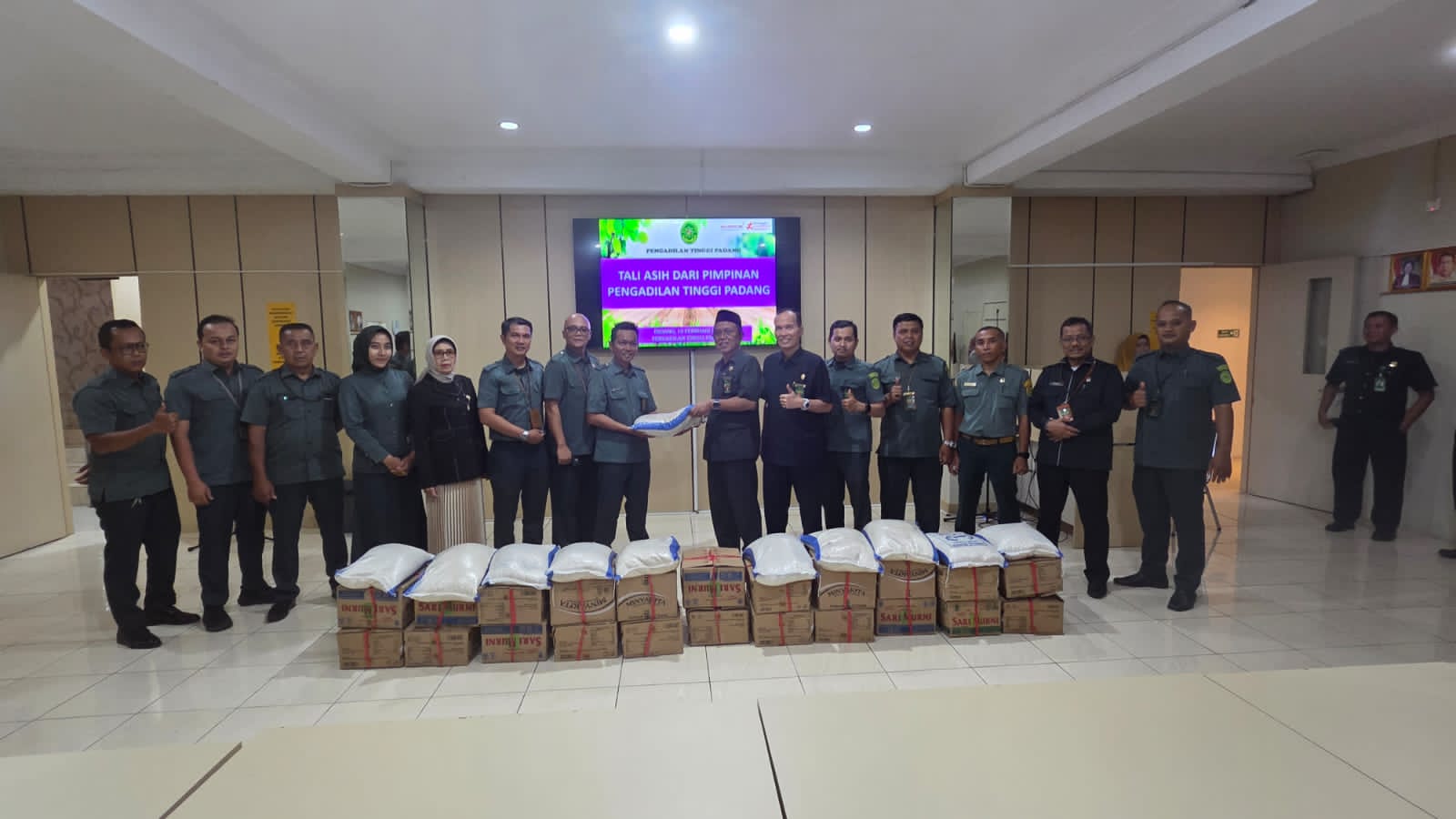 Wujudkan Lingkungan Kerja Harmonis, PT Padang Salurkan Tali Asih Jelang Ramadhan