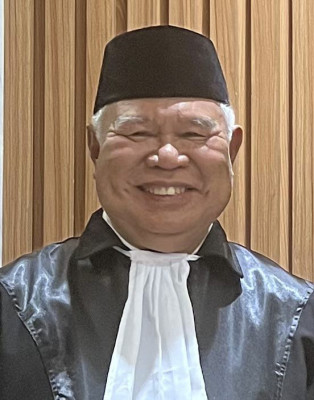 Laksda TNI (Purn) Dr. Soleman B. Ponto, S.T., S.H., M.H.