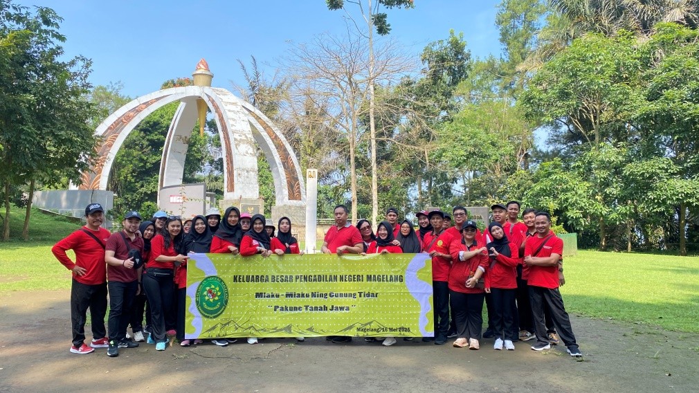 Keseruan Kegiatan “Mlaku-mlaku Ning Gunung Tidar