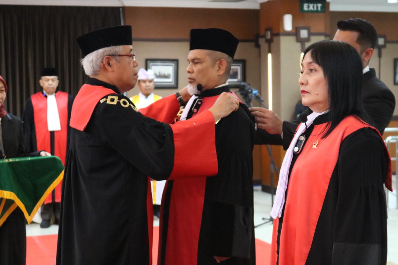 Ketua PT Jakarta Lantik Efendi Jadi Ketua PN Jaktim, Susi Jadi Ketua PN Jakut