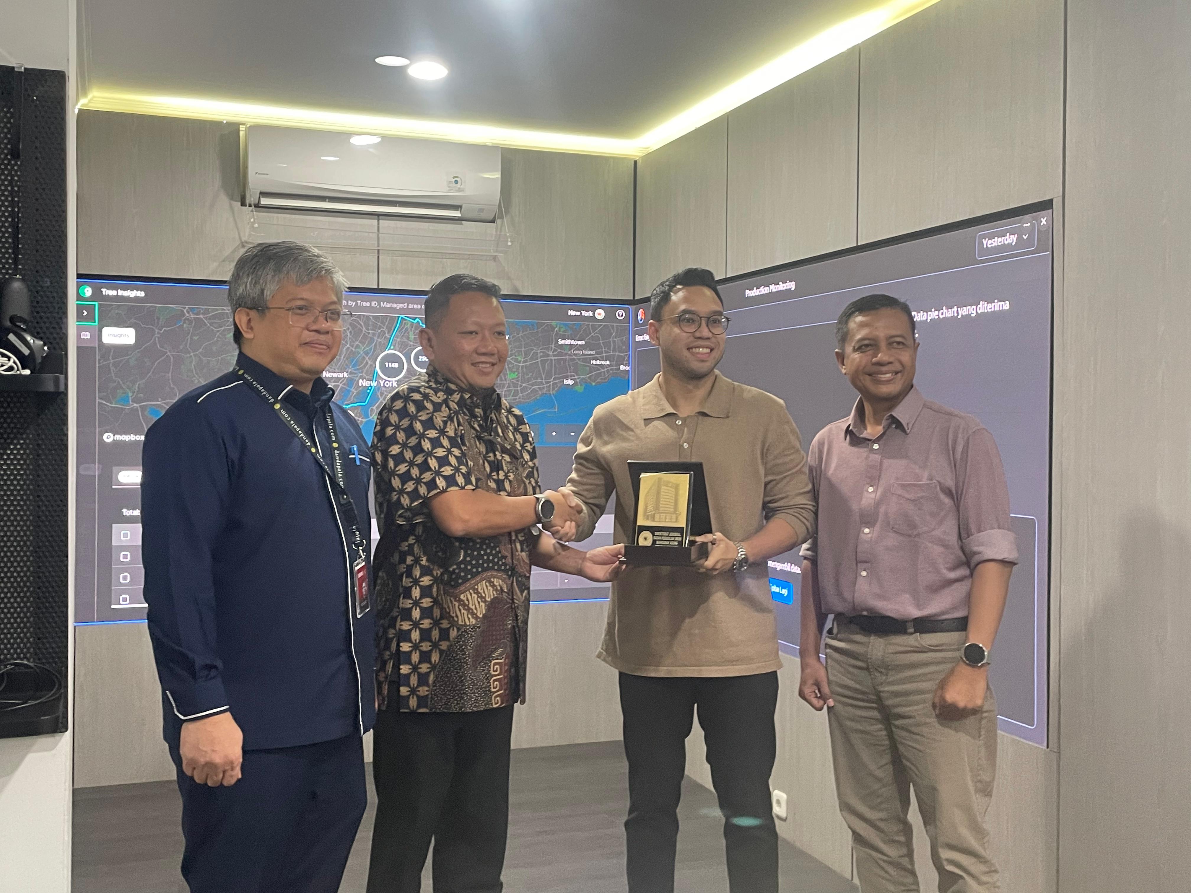 Kunjungan Tim Redaksi Dandapala ke Digivla
