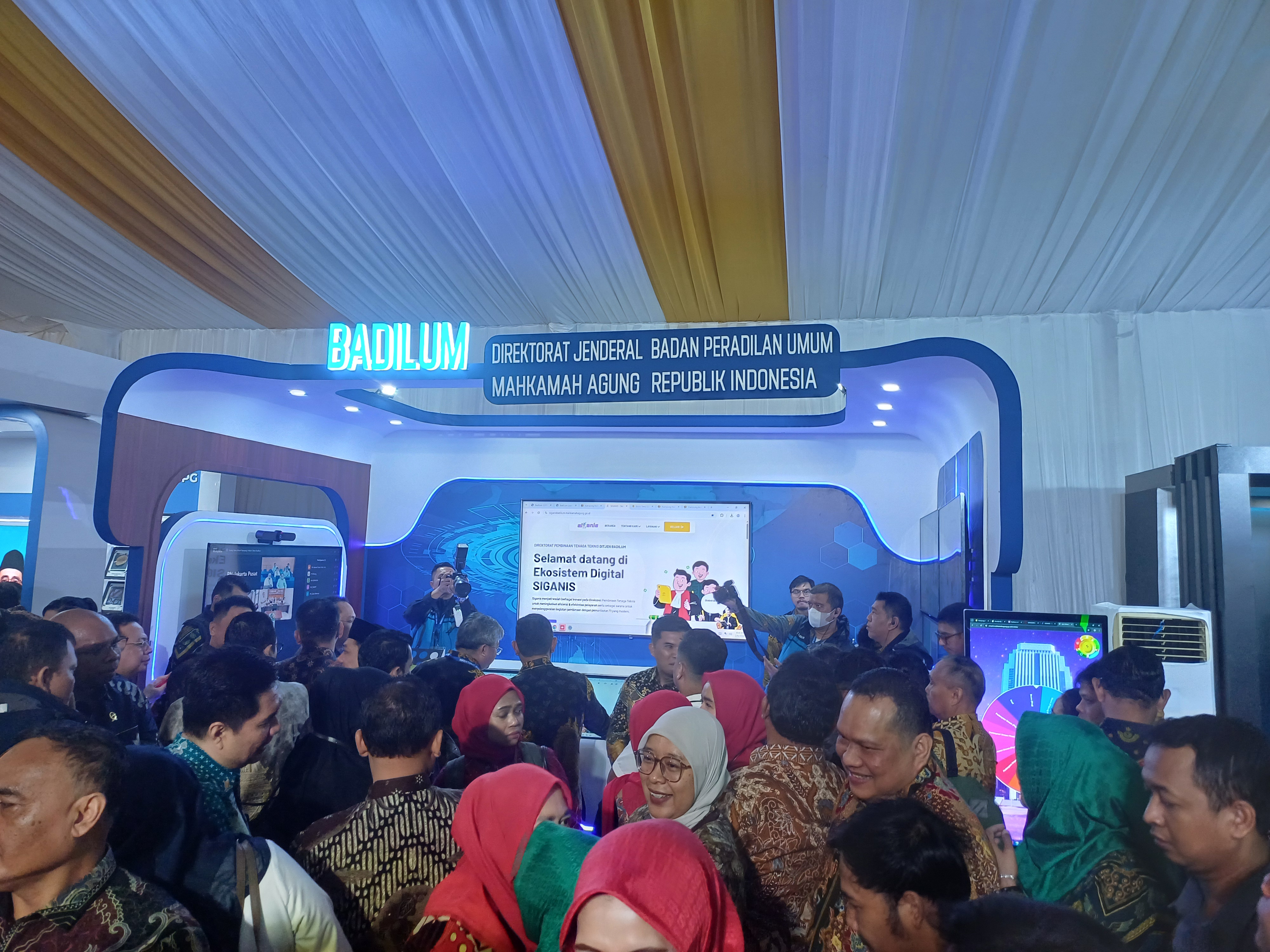 Mulai Hari Ini, Ayo Kunjungi Booth Ditjen Badilum di Kampung Hukum MA 2026